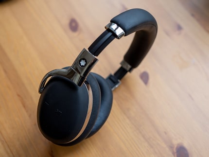 Agrandi, le casque n'est plus aussi chic.