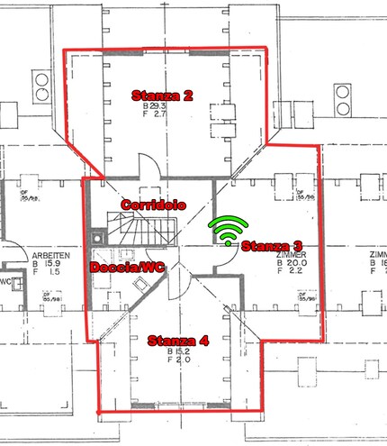 Il secondo piano mansardato. Icona WiFi in verde: router