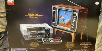 Le nouveau kit LEGO NES a tout ce qu'il faut. Source d'image : VJGamer