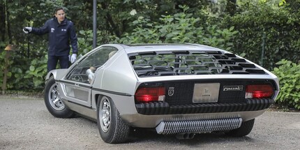 L'esagono fu installato per la prima volta nella concept car Lamborghini Marzal nel 1967