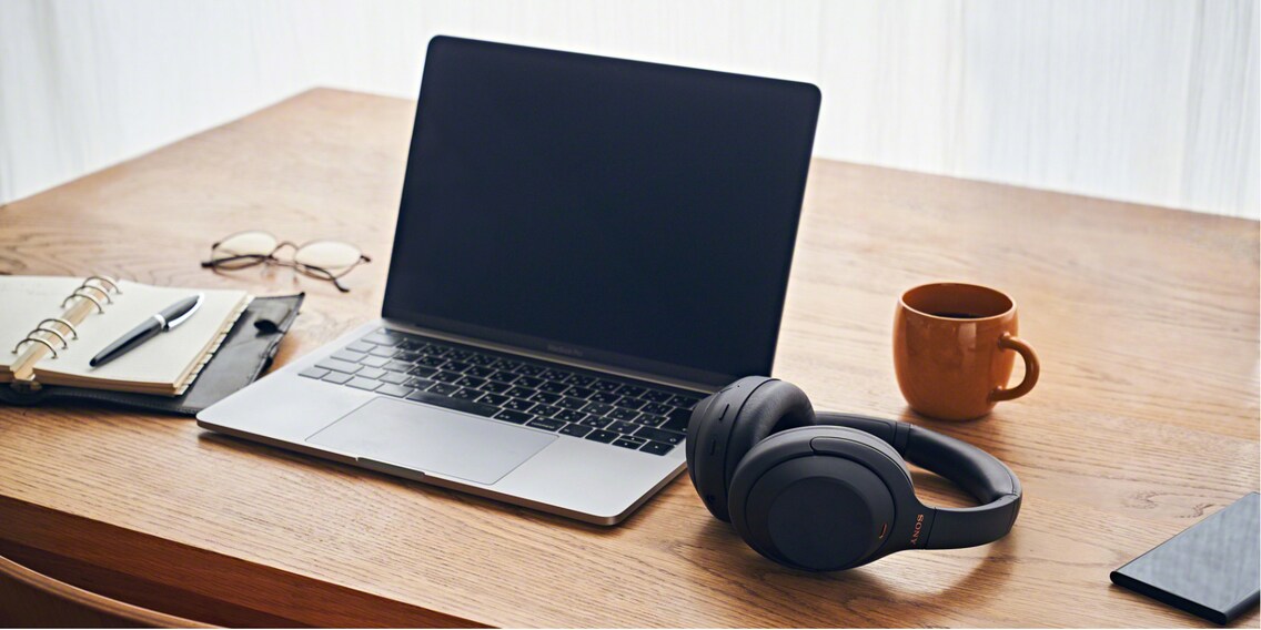 Looks very similar to its predecessor, but has received a significant upgrade: the new Sony WH-1000XM4.