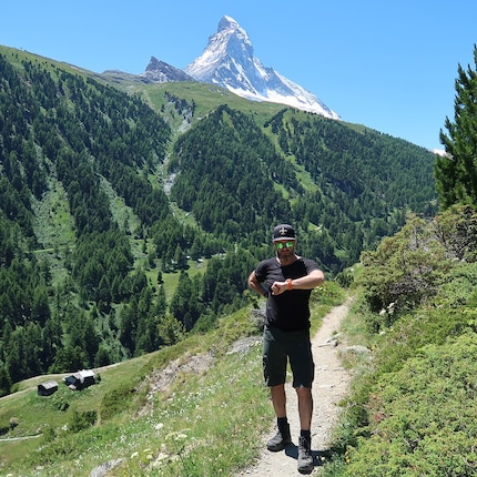 Ist zwar nicht das Gornergrat, aber auch schön: auf dem Weg zum Weiler Zmutt.