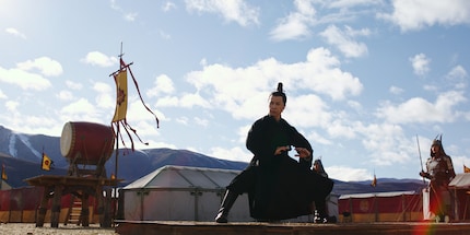 In un ruolo secondario: Donnie Yen. Conosciuto da «Ip Man» e «Rogue One: A Star Wars Story», e maestro di arti marziali
