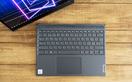Das Trackpad misst 10,5 x 7,1 Zentimeter.