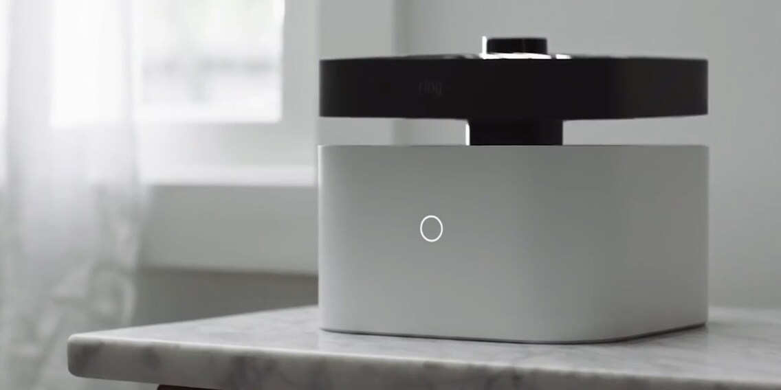 Flying online indoor camera