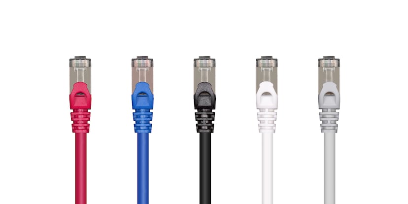 Time to test out our patch cables: roll up, roll up, new digitec network cables now on sale!