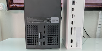 Eine zusätzliche SSD kann einfach eingesteckt werden.
