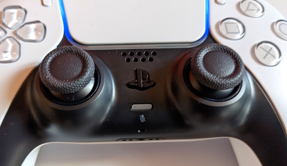 La PlayStation 5 est arrivée, premiers visuels avant le test