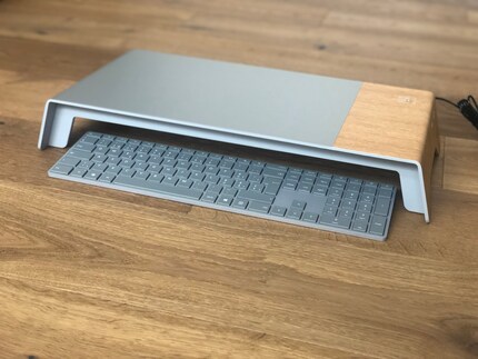 ... und die Surface-Tastatur von Microsoft auch.