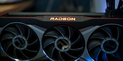 Only the Radeon lettering is illuminated.