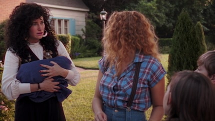 Agnes gets more and more suspicious with every scene.