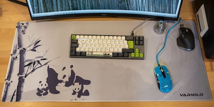 Le tapis de souris est offert.