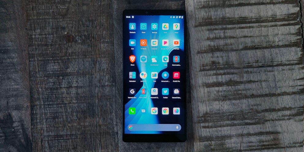 The Eternal Home Screen. You can’t get rid of the icons. They just keep reappearing.
