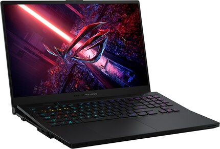 Beim Asus ROG Zephyrus S17 hebt sich die Tastatur beim Öffnen um 5 Grad.