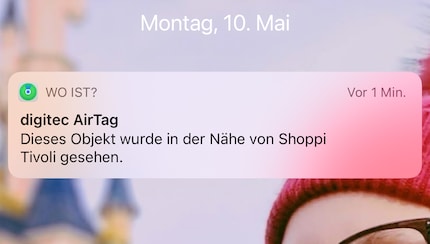 Der AirTag wird alle paar Minuten von irgend einem Apple-Gerät im Shoppi Tivoli getrackt.