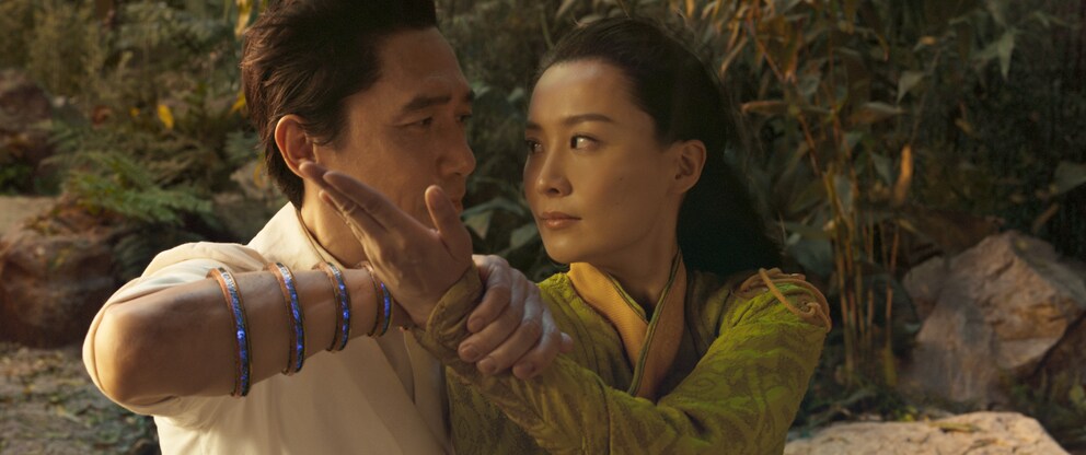 Tony Leung as Father, Fala Chen as Jiang Li
