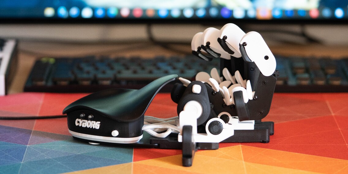 Azeron Cyborg: Der abgefahrenste Controller, den ich je benutzt habe ...