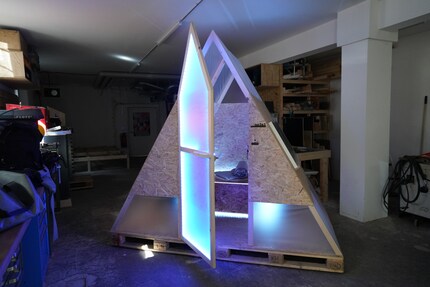 Hier stand no1s1 noch im Kelleratelier der Denkfabrik Dezentrum in Zürich.