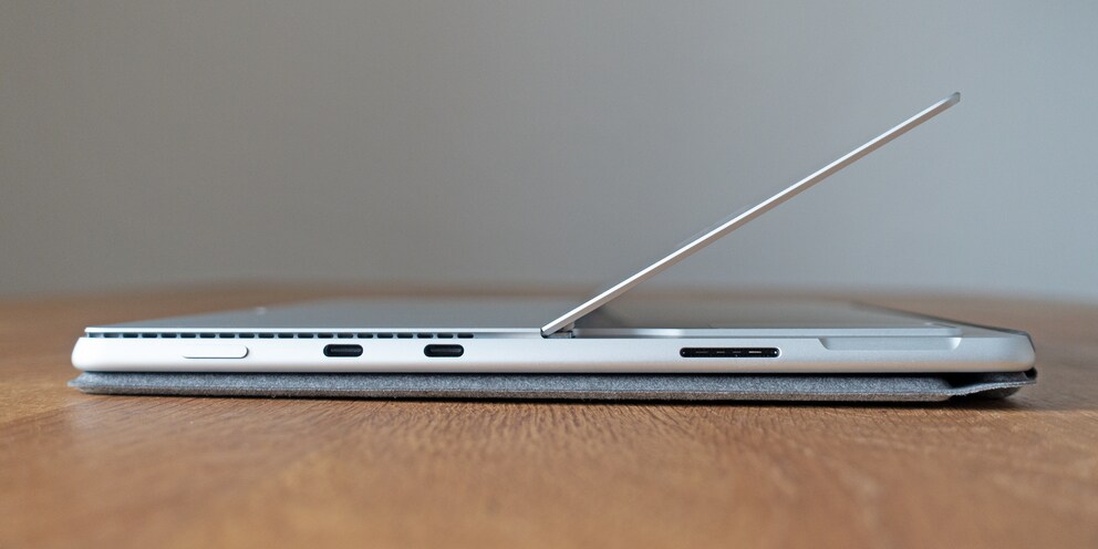 Avec deux ports Thunderbolt 4, le Pro 8 est prêt pour les écrans externes 4K et autres.