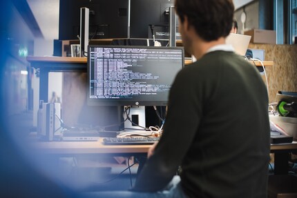 Des lignes de code. Voilà à quoi ressemble le démarrage d'un mini ordinateur.