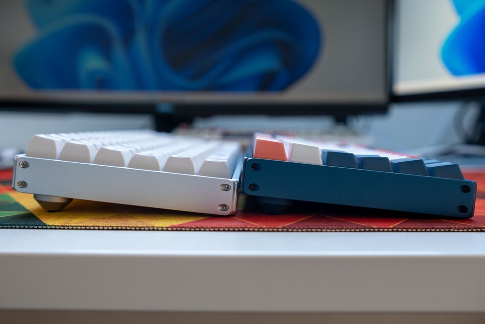 Links das KAT- und rechts das OEM-Profil der Keycaps.