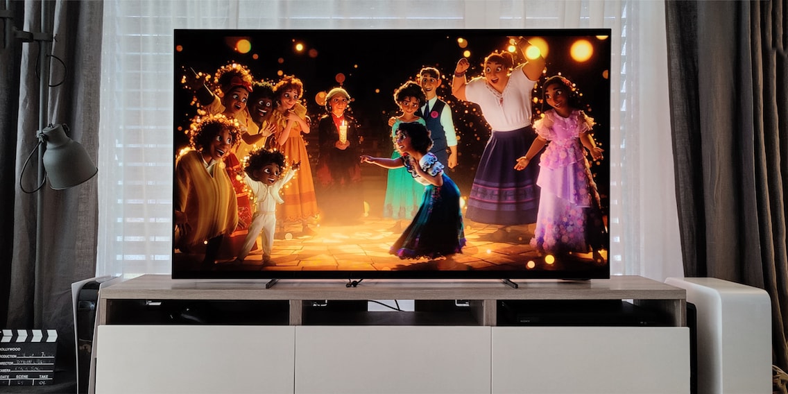 L'OLED 806 di Philips diventa un TV da gaming!