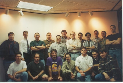 Das Ensemble Team 1996 oder 1997. Bruce steht zuhinterst in der Mitte.Quelle: ZVG