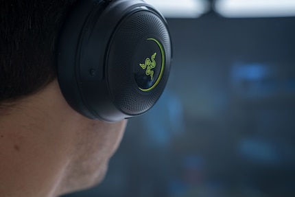 Beim Gamen fühlt sich das Kraken V3 Hypersense am wohlsten.