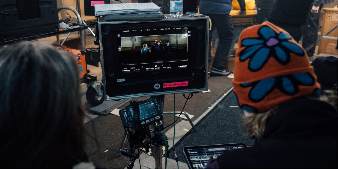 Hôtel Sinestra : une journée sur le tournage du nouveau film familial