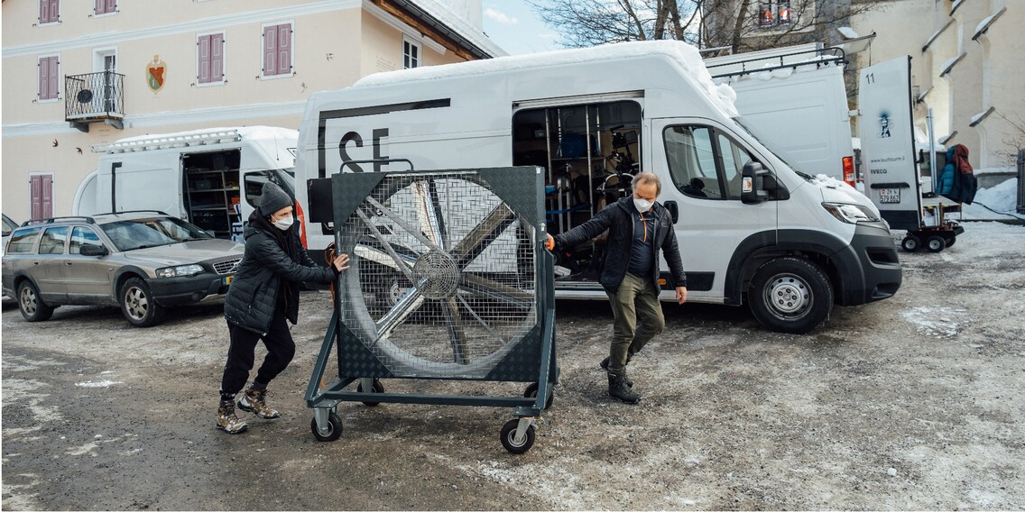 Hôtel Sinestra : une journée sur le tournage du nouveau film familial