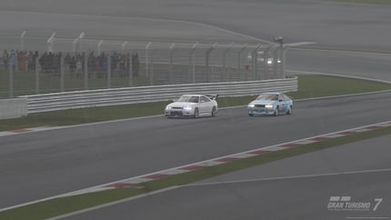Did I mention that you can also design cars to your liking? Mine’s the one with the 54 on it. At least I tried, okay?