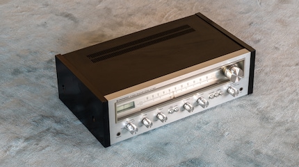 I prefer the receiver without a wood effect.