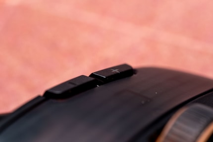 The DPI switches are way too close to the main switches.
