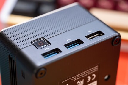 Drei USB-Frontanschlüsse stehen zur Verfügung.