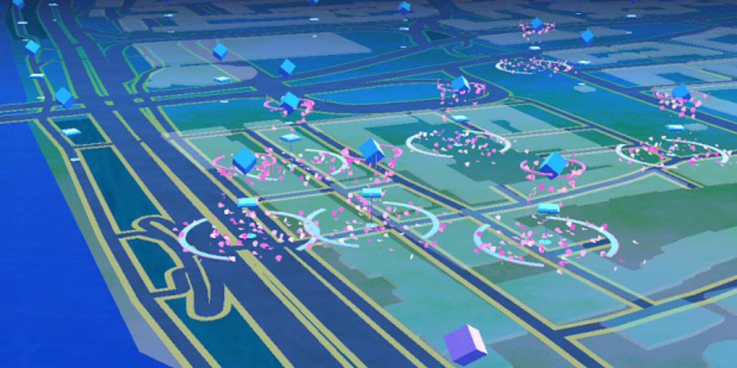 Gespielt wurde auch ausserhalb des Messegeländes. Am Rheinufer waren so viele Pokémon Go-Spieler unterwegs... Ich wollte unbedingt wissen, wieviel Konfetti es regnet. Viele.