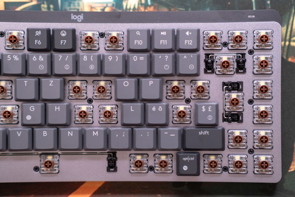 Material check the Logitech MX Mechanical Mini, disassembled digitec