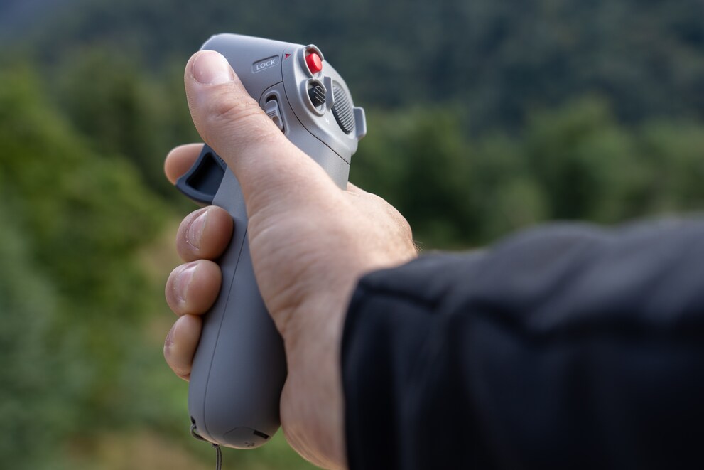 Die Steuerung mit dem Motion Controller finde ich als FPV-Anfänger sehr intuitiv