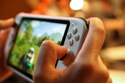 Stört der Analog-Stick beim Drücken der Buchstabentasten?
