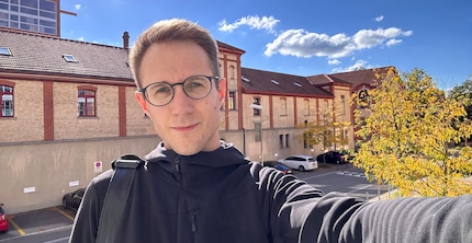 La fotocamera per i selfie dell’iPhone 14 Pro gestisce il controluce meglio...