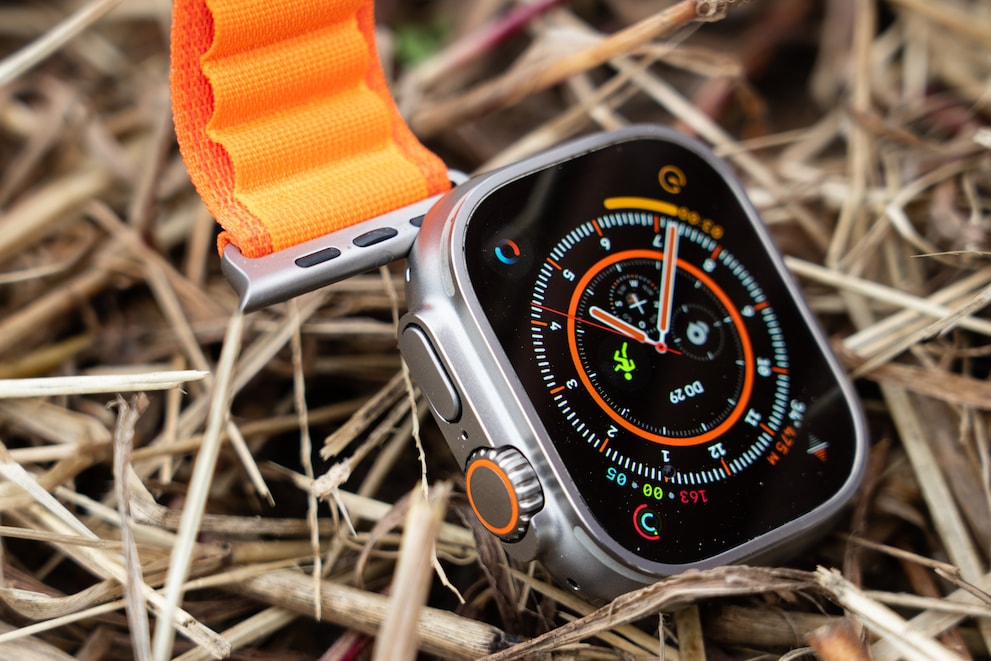Das Armband lässt sich sehr einfach entfernen, wenn es installiert ist, rutscht es aber keinen Millimeter.