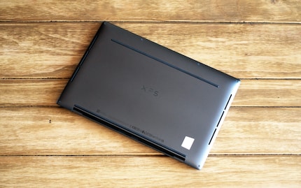 Das XPS-Logo ist, wie das Dell-Logo des Deckels, eingefräst.