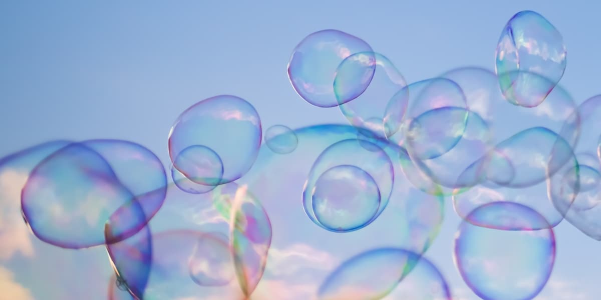 Fluiddynamik: Ein Rezept für die perfekte Seifenblase - digitec