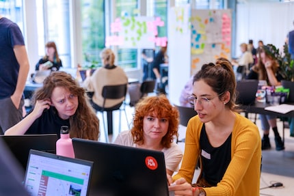 The hackathon’s main focus was to encourage the exchange of ideas between its mostly female participants.