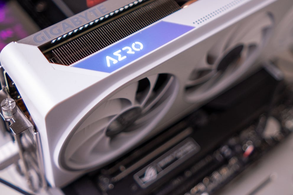 The Gigabyte GeForce RTX 4070 Ti Aero OC 12G only has one illumination zone. 