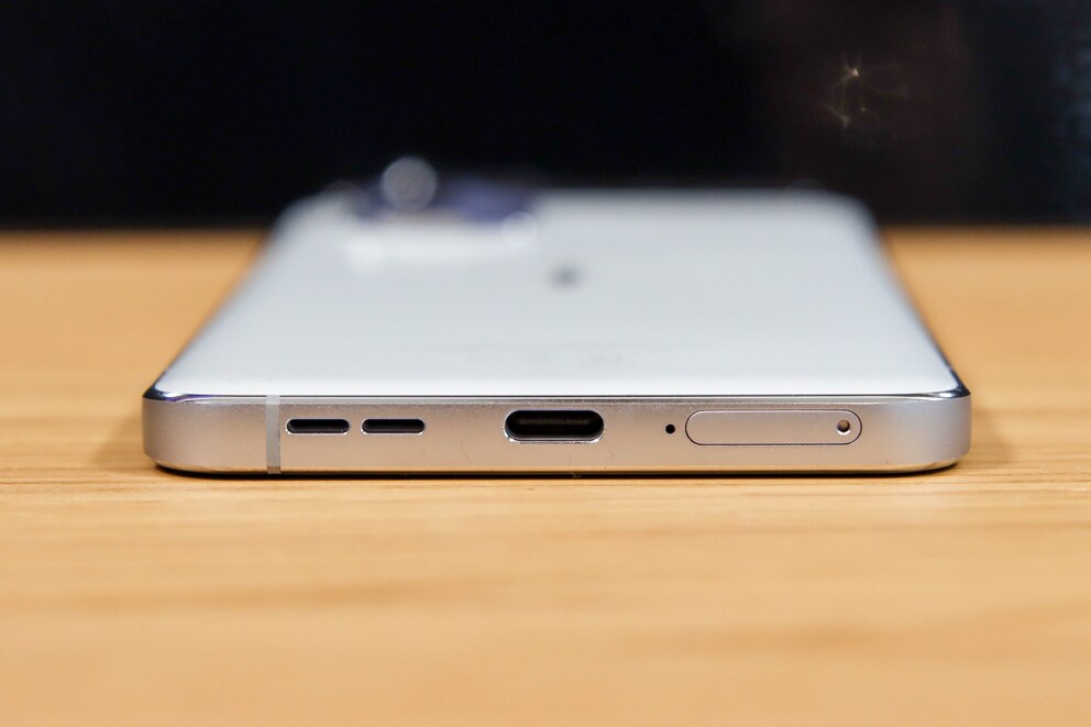 Aufgeladen wird der Akku über einen USB-C-Anschluss.