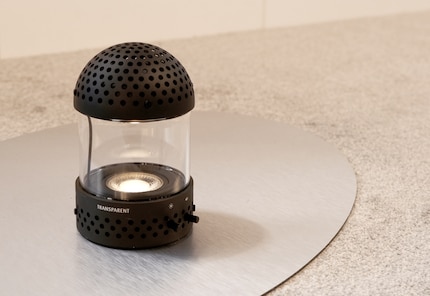 Omnidirectional speaker and lantern in one: the «Light Speaker» from Transparent.