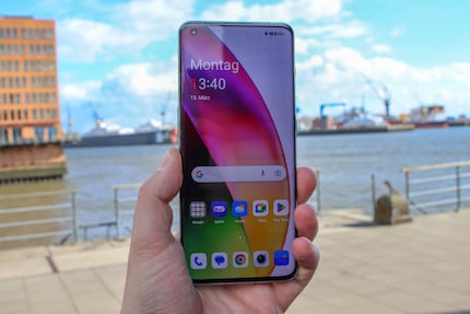 Schickes 6,7 Zoll großes AMOLED-Display.