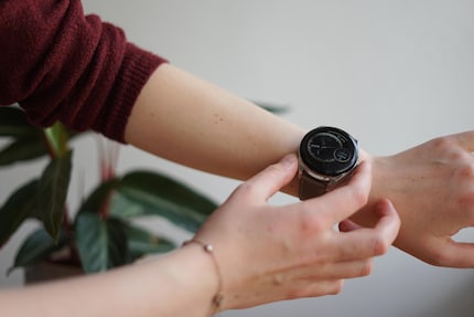 La batterie ne tient pas aussi longtemps que promis par Huawei dans certaines circonstances.