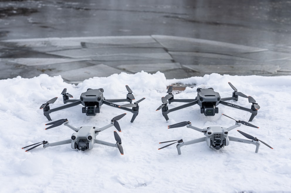 Quattro degli attuali dodici droni DJI (dispositivi per imprese esclusi).