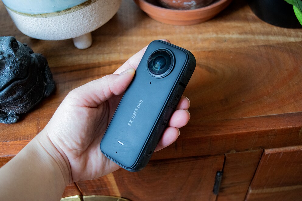 La Insta360 X3 è leggera e maneggevole: l’ideale per le vacanze.